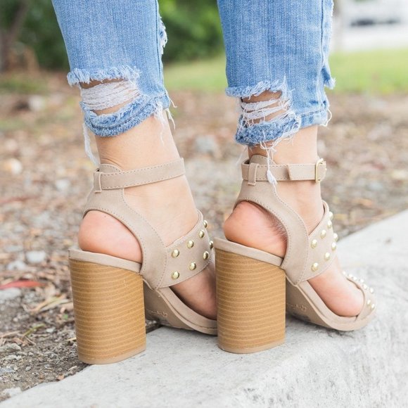 Qupid Brammer-30 Taupe Sassy Studded Chunky Heels - Picture 3 of 3